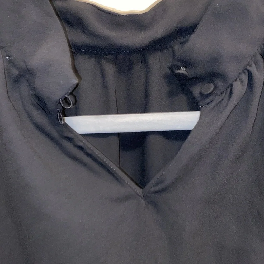 Black J. Crew Mockneck blouse size L - Picture 5 of 5